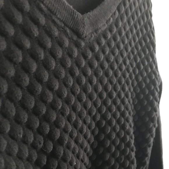 Scaly Black Sweater - Picture 2 of 4